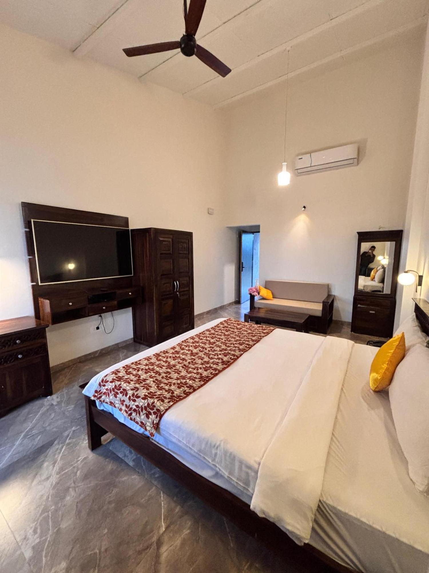 Soma Vineyard Resort -Nashik Exterior foto